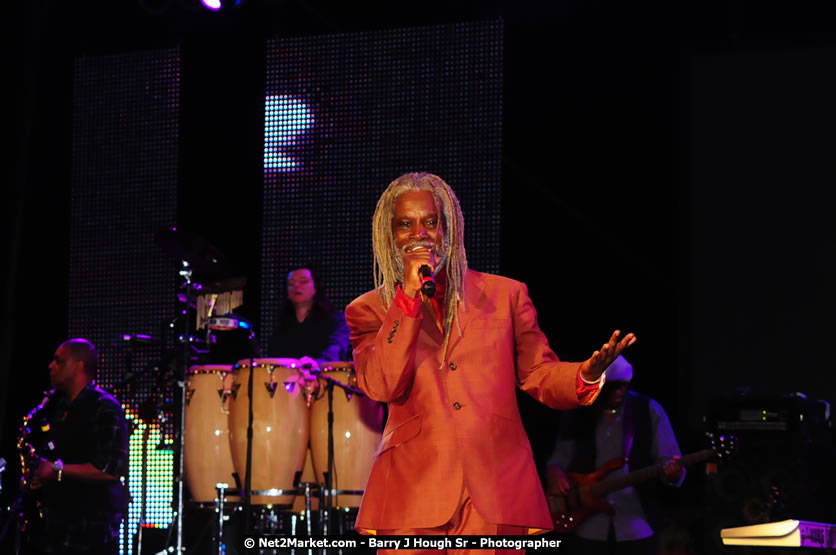 Billy Ocean at the Air Jamaica Jazz and Blues Festival 2008 The Art of Music - Saturday, January 26, 2008 - Air Jamaica Jazz & Blues 2008 The Art of Music venue at the Aqaueduct on Rose Hall Resort & Counrty Club, Montego Bay, St. James, Jamaica W.I. - Thursday, January 24 - Saturday, January 26, 2008 - Photographs by Net2Market.com - Claudine Housen & Barry J. Hough Sr, Photographers - Negril Travel Guide, Negril Jamaica WI - http://www.negriltravelguide.com - info@negriltravelguide.com...!