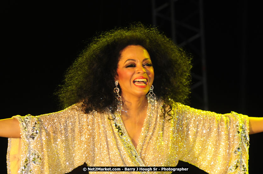 Diana Ross at the Air Jamaica Jazz and Blues Festival 2008 The Art of Music - Saturday, January 26, 2008 - Air Jamaica Jazz & Blues 2008 The Art of Music venue at the Aqaueduct on Rose Hall Resort & Counrty Club, Montego Bay, St. James, Jamaica W.I. - Thursday, January 24 - Saturday, January 26, 2008 - Photographs by Net2Market.com - Claudine Housen & Barry J. Hough Sr, Photographers - Negril Travel Guide, Negril Jamaica WI - http://www.negriltravelguide.com - info@negriltravelguide.com...!