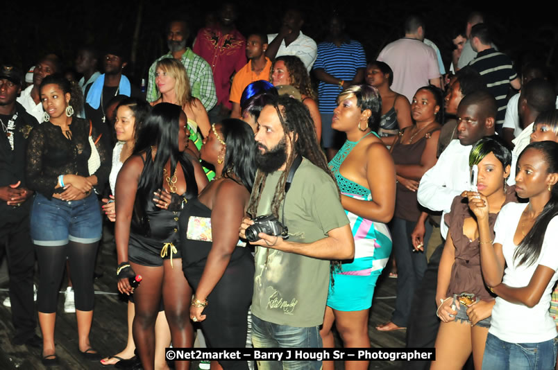 Bounty Killer - 4th Annual Soul Rebellion @ The Jungle - Tuesday, March 17, 2009 - Also Featuring: Nellie Roxx, Five Star and Ras Noble Venue at The Jungle, Norman Manley Boulevard, Negril Westmoreland, Jamaica - Tuesday, March 17, 2009