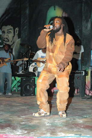 Reggae Superstar - Bush Man @ Bourbon Beach with Boddy Dread & Singing Honour - Presented by Our Music Promotions - Omar & Ama-Donna - Saturday, May 14, 2005 - Negril Travel Guide, Negril Jamaica WI - http://www.negriltravelguide.com - info@negriltravelguide.com...!