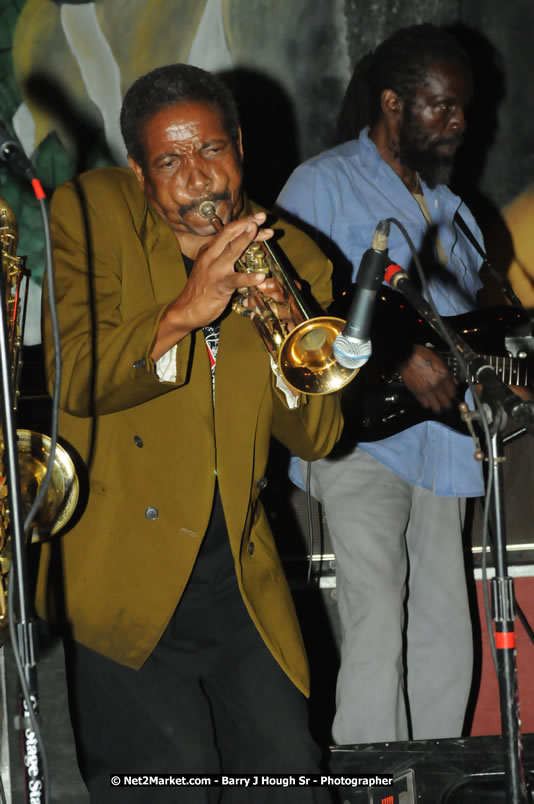 Bunny Wailer & King Yellowman at Bourbon Beach - Monday, February 25, 2008 - Bourbin Beach Restaurant, Bar, Oceanfront Accommodatioins, Live Reggae Music & Disco, Norman Manley Boulevard, Negril, Westmoreland, Jamaica W.I. - Photographs by Net2Market.com - Barry J. Hough Sr, Photographer - Negril Travel Guide, Negril Jamaica WI - http://www.negriltravelguide.com - info@negriltravelguide.com...!