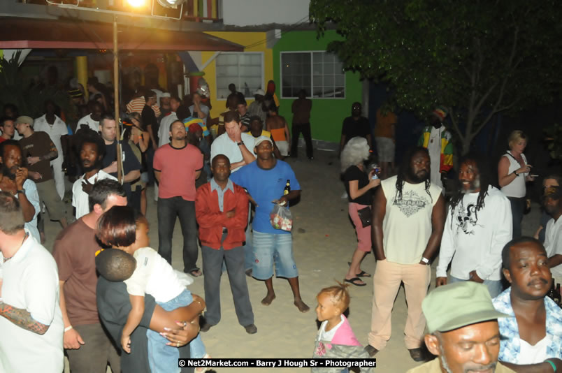 Bunny Wailer & King Yellowman at Bourbon Beach - Monday, February 25, 2008 - Bourbin Beach Restaurant, Bar, Oceanfront Accommodatioins, Live Reggae Music & Disco, Norman Manley Boulevard, Negril, Westmoreland, Jamaica W.I. - Photographs by Net2Market.com - Barry J. Hough Sr, Photographer - Negril Travel Guide, Negril Jamaica WI - http://www.negriltravelguide.com - info@negriltravelguide.com...!