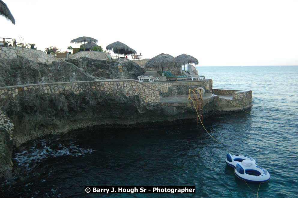 Catcha Fallen Star Resort Rises from the Destruction of Hurricane Ivan, West End, Negril, Westmoreland, Jamaica W.I. - Photographs by Net2Market.com - Barry J. Hough Sr. Photojournalist/Photograper - Photographs taken with a Nikon D70, D100, or D300 -  Negril Travel Guide, Negril Jamaica WI - http://www.negriltravelguide.com - info@negriltravelguide.com...!