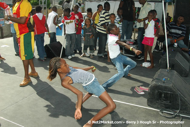 Cross De Harbour @ Lucea Car Park presented by Linkz Entertainment in association with Lucea Chamber of Commerce - Featuring Freddy Mc Gregor, Iley Dread, Mr. Vegas, Lt. Elmo, Champagne, Merital, CC, Brillant, TQ, Mad Dog, Chumps - Lucea, Hanover, Jamaica - Negril Travel Guide.com, Negril Jamaica WI - http://www.negriltravelguide.com - info@negriltravelguide.com...!