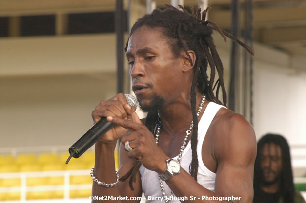 Jah Cure - Cure Fest 2007 - Longing For Concert at Trelawny Multi Purpose Stadium, Trelawny, Jamaica - Sunday, October 14, 2007 - Cure Fest 2007 October 12th-14th, 2007 Presented by Danger Promotions, Iyah Cure Promotions, and Brass Gate Promotions - Alison Young, Publicist - Photographs by Net2Market.com - Barry J. Hough Sr, Photographer - Negril Travel Guide, Negril Jamaica WI - http://www.negriltravelguide.com - info@negriltravelguide.com...!