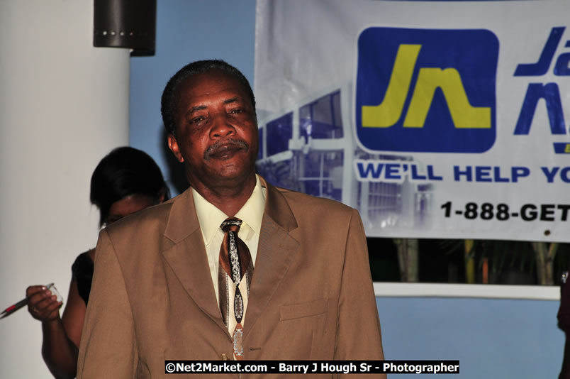 Bird of Paradise Awards & Gala @ Grand Palladium Resort & Spa [Fiesta] - Saturday, August 9, 2008 - Guest Honouree The Most Honourable P.J. Patterson ON, PC, QC - Hanover Homecoming Foundation LTD Jamaica - Wherever you roam ... Hanover bids you ... come HOME - Sunday, August 3 to Saturday, August 9, 2008 - Hanover Jamaica - Photographs by Net2Market.com - Barry J. Hough Sr. Photojournalist/Photograper - Photographs taken with a Nikon D300 - Negril Travel Guide, Negril Jamaica WI - http://www.negriltravelguide.com - info@negriltravelguide.com...!