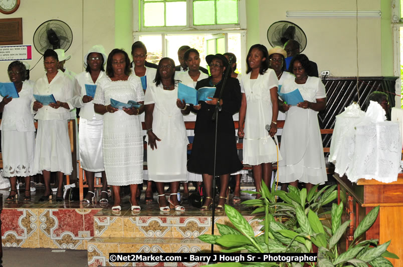 Lucea United Church - Unitied Church in Jamaica and Cayman Islands - Worship Service & Celebration of the Sacrament of Holy Communion - Special Guests: Hanover Homecoming Foundation & His excellency The Most Honourable Professor Sir Kenneth Hall Governor General of Jamaica - Sunday, August 3, 2008 - Hanover Homecoming Foundation LTD Jamaica - Wherever you roam ... Hanover bids you ... come HOME - Sunday, August 3 to Saturday, August 9, 2008 - Hanover Jamaica - Photographs by Net2Market.com - Barry J. Hough Sr. Photojournalist/Photograper - Photographs taken with a Nikon D300 - Negril Travel Guide, Negril Jamaica WI - http://www.negriltravelguide.com - info@negriltravelguide.com...!