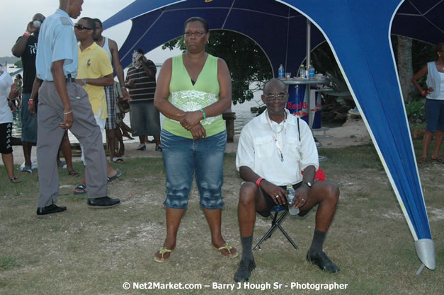 Hybrid Go Ultra - Independence Negril 2K7 - A Barefoot Beach Party @ The Hybrid Beach Cove aka Half Moon Beach Club, Sunday, August 5, 2007, Half Moon Beach, Hanover Parish, Jamaica - Negril Travel Guide.com, Negril Jamaica WI - http://www.negriltravelguide.com - info@negriltravelguide.com...!