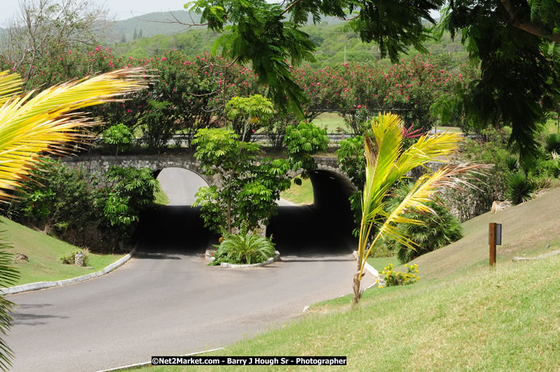 Rose Hall Resort & Golf Club / Cinnamon Hill Golf Course - IAGTO SuperFam Golf - Thursday, June 26, 2008 - Jamaica Welcome IAGTO SuperFam - Sponsored by the Jamaica Tourist Board, Half Moon, Rose Hall Resort & Country Club/Cinnamon Hill Golf Course, The Rose Hall Golf Association, Scandal Resort Golf Club, The Tryall Club, The Ritz-Carlton Golf & Spa Resort/White Witch, Jamaica Tours Ltd, Air Jamaica - June 24 - July 1, 2008 - If golf is your passion, Welcome to the Promised Land - Negril Travel Guide, Negril Jamaica WI - http://www.negriltravelguide.com - info@negriltravelguide.com...!