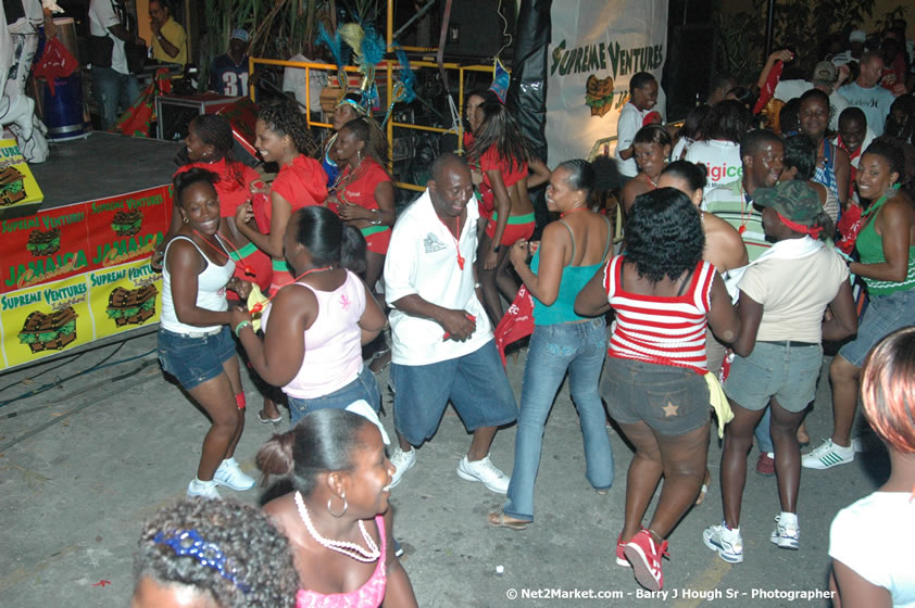 Jamaica Carnival 2007 @ The Jungle, Friday, March 2, 2007, The Jungle, Norman Manley Boulevard, Negril, Westmoreland, Jamaica W.I. - Negril Travel Guide, Negril Jamaica WI - http://www.negriltravelguide.com - info@negriltravelguide.com...!