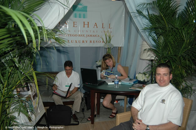 JAPEX 2006 Exibition @ Home Solutions, Negril - Tuesday, April 25, 2006 - Negril - JAPEX 2006 Negril Photos - Negril Travel Guide, Negril Jamaica WI - http://www.negriltravelguide.com - info@negriltravelguide.com...!