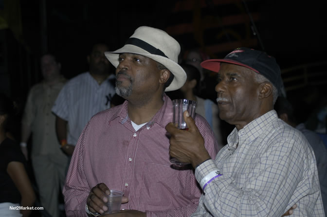 Jazz & Blues Goers - Air Jamaica Jazz & Blues 2005 - The Art Of Music - Cinnamon Hill Golf Course, Rose Hall, Montego Bay - Negril Travel Guide, Negril Jamaica WI - http://www.negriltravelguide.com - info@negriltravelguide.com...!