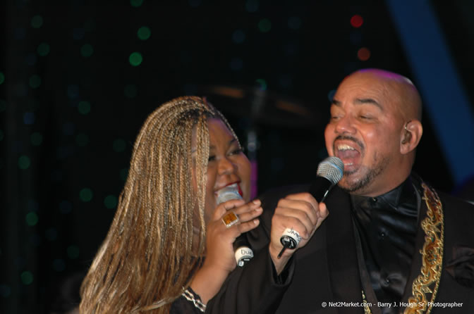 James Ingram - Air Jamaica Jazz & Blues Festival 2006 - The Art of Music - Cinnamon Hill Golf Club - Rosehall Resort & Country Club, Montego Bay, Jamaica W.I. - Thursday, Saturday 28, 2006 - Negril Travel Guide, Negril Jamaica WI - http://www.negriltravelguide.com - info@negriltravelguide.com...!