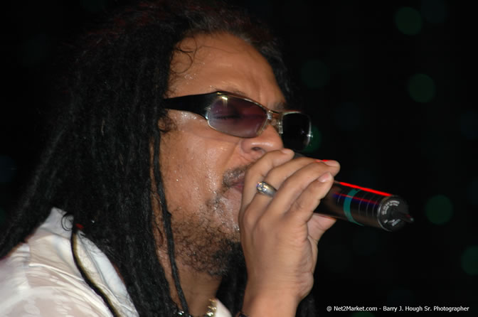 Maxi Priest - Air Jamaica Jazz & Blues Festival 2006 - The Art of Music - Cinnamon Hill Golf Club - Rosehall Resort & Country Club, Montego Bay, Jamaica W.I. - Thursday, Saturday 28, 2006 - Negril Travel Guide, Negril Jamaica WI - http://www.negriltravelguide.com - info@negriltravelguide.com...!