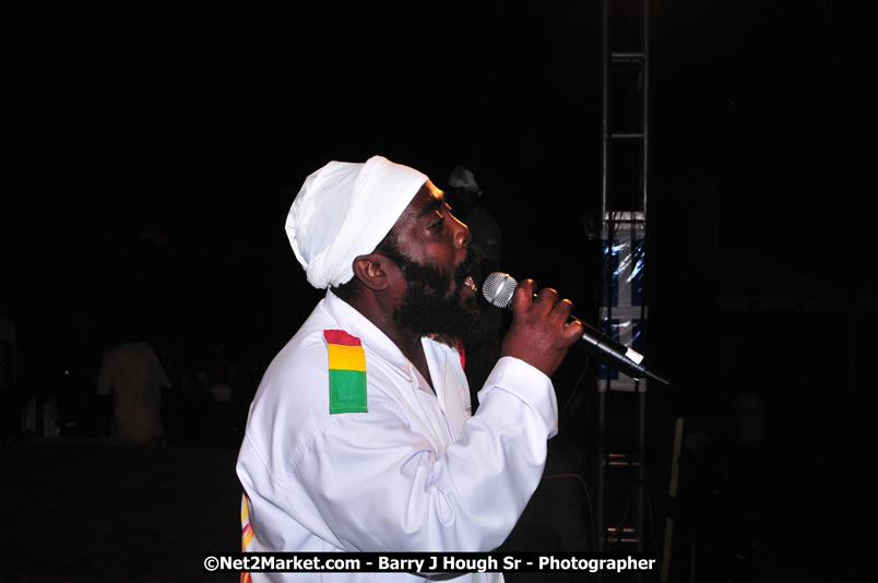 Lucea Cross the Harbour @ Lucea Car Park - All Day Event - Cross the Harbour Swim, Boat Rides, and Entertainment for the Family - Concert Featuring: Bushman, George Nooksl, Little Hero, Bushi One String, Dog Rice and many local Artists - Friday, August 1, 2008 - Lucea, Hanover Jamaica - Photographs by Net2Market.com - Barry J. Hough Sr. Photojournalist/Photograper - Photographs taken with a Nikon D300 - Negril Travel Guide, Negril Jamaica WI - http://www.negriltravelguide.com - info@negriltravelguide.com...!