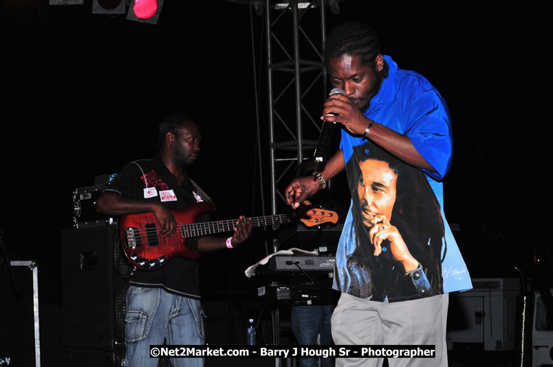 Lucea Cross the Harbour @ Lucea Car Park - All Day Event - Cross the Harbour Swim, Boat Rides, and Entertainment for the Family - Concert Featuring: Bushman, George Nooksl, Little Hero, Bushi One String, Dog Rice and many local Artists - Friday, August 1, 2008 - Lucea, Hanover Jamaica - Photographs by Net2Market.com - Barry J. Hough Sr. Photojournalist/Photograper - Photographs taken with a Nikon D300 - Negril Travel Guide, Negril Jamaica WI - http://www.negriltravelguide.com - info@negriltravelguide.com...!