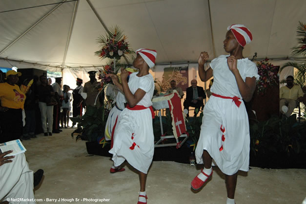 Palladium Hotels & Resorts - Groundbreaking of the 1600-Room Grand Palladium Lady Hamilton Resort & Spa and the Grand Palludium Jamaica Resort & Spa - Special Address: The Most Honorable Portia Simpson-Miller, O.N., M.P., Prime Minister of Jamaica - The Point, Lucea, Hanover, Saturday, November 11, 2006 @ 2:00 pm - Negril Travel Guide, Negril Jamaica WI - http://www.negriltravelguide.com - info@negriltravelguide.com...!