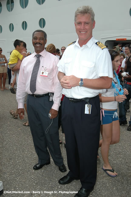 MS Freedom Of The Seas [Royal Caribbean International's - Newest Vessel] Plaques &amp; Keys Ceremony in order to commemorate its first arrival at the Port Montego Bay Photos - Negril Travel Guide, Negril Jamaica WI - http://www.negriltravelguide.com - info@negriltravelguide.com...!