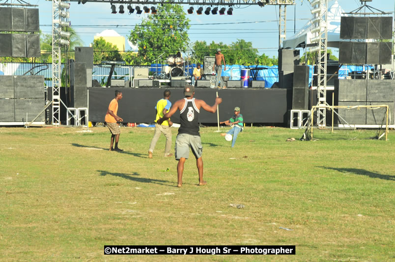 Marley Magic Traffic Jam - Celebrity Football @ Spring Break - Saturday, March 21, 2009 - Also Featuring: Kelley, Capleton, Junior Reid, Spragga Benz, Wayne Marshall, Munga, Romaine Virgo,Embee, Bango Herman, Flava K, Whisky Baggio, Andrew and Wadda Blood, Black Am I, Packa, Venue at Waz Beach, Norman Manley Boulevard, Negril Westmoreland, Jamaica - Saturday, March 21, 2009 - Photographs by Net2Market.com - Barry J. Hough Sr, Photographer/Photojournalist - Negril Travel Guide, Negril Jamaica WI - http://www.negriltravelguide.com - info@negriltravelguide.com...!