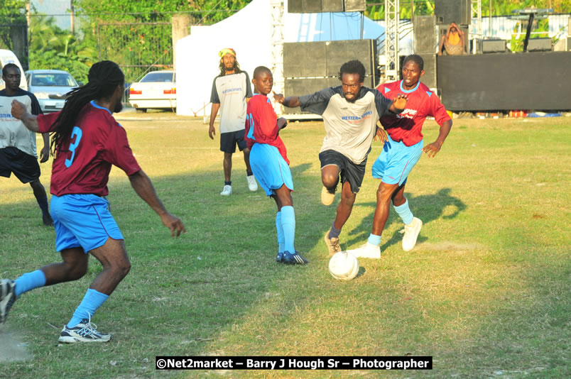 Marley Magic Traffic Jam - Celebrity Football @ Spring Break - Saturday, March 21, 2009 - Also Featuring: Kelley, Capleton, Junior Reid, Spragga Benz, Wayne Marshall, Munga, Romaine Virgo,Embee, Bango Herman, Flava K, Whisky Baggio, Andrew and Wadda Blood, Black Am I, Packa, Venue at Waz Beach, Norman Manley Boulevard, Negril Westmoreland, Jamaica - Saturday, March 21, 2009 - Photographs by Net2Market.com - Barry J. Hough Sr, Photographer/Photojournalist - Negril Travel Guide, Negril Jamaica WI - http://www.negriltravelguide.com - info@negriltravelguide.com...!