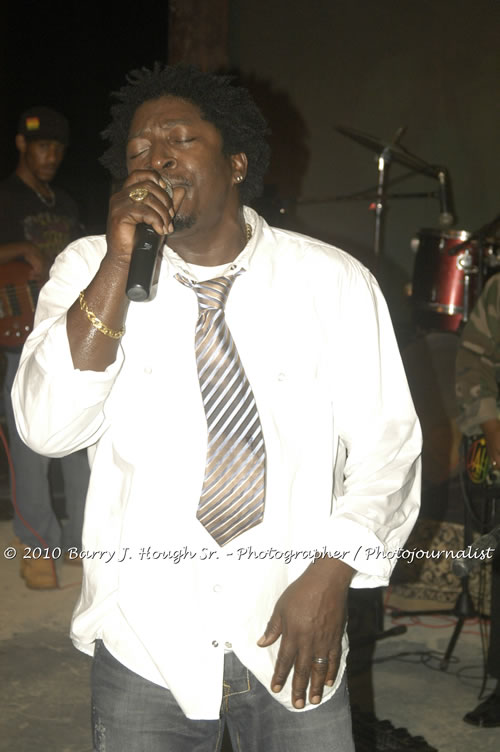 Chaka Demus & Pliers - Live In Concert @ Negril Escape Resort and Spa, December 8, 2009, One Love Drive, West End, Negril, Westmoreland, Jamaica W.I. - Photographs by Net2Market.com - Barry J. Hough Sr, Photographer/Photojournalist - Negril Travel Guide, Negril Jamaica WI - http://www.negriltravelguide.com - info@negriltravelguide.com...!