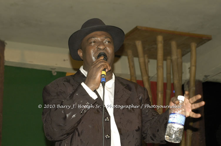 Chaka Demus & Pliers - Live In Concert @ Negril Escape Resort and Spa, December 8, 2009, One Love Drive, West End, Negril, Westmoreland, Jamaica W.I. - Photographs by Net2Market.com - Barry J. Hough Sr, Photographer/Photojournalist - Negril Travel Guide, Negril Jamaica WI - http://www.negriltravelguide.com - info@negriltravelguide.com...!