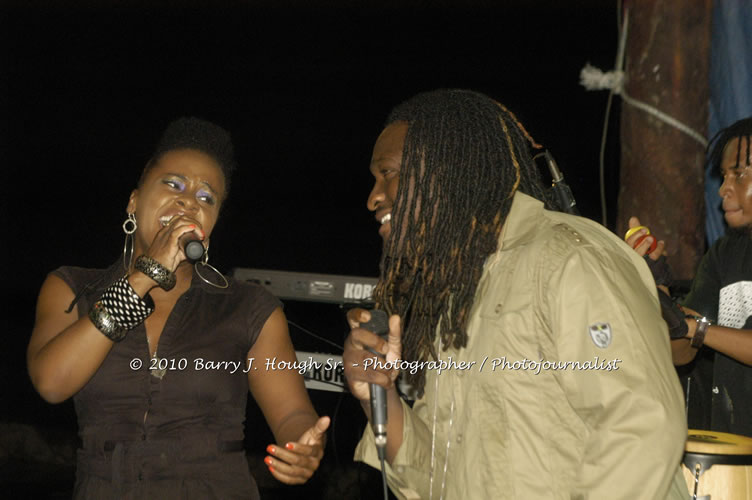 Etana - Live In Concert - One Love Reggae Concert Series 09/10 @ Negril Escape Resort and Spa, December 22, 2009, One Love Drive, West End, Negril, Westmoreland, Jamaica W.I. - Photographs by Net2Market.com - Barry J. Hough Sr, Photographer/Photojournalist - Negril Travel Guide, Negril Jamaica WI - http://www.negriltravelguide.com - info@negriltravelguide.com...!