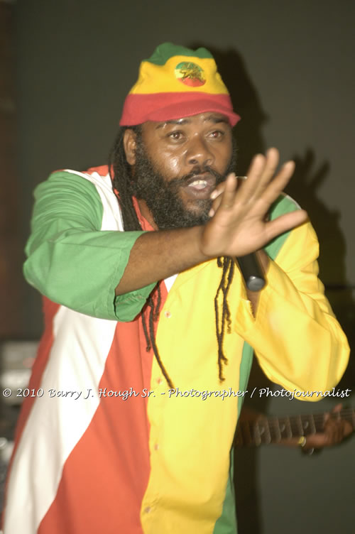 Freddy McGregor - Live In Concert @ Negril Escape Resort and Spa, One Love Drive, West End, Negril, Westmoreland, Jamaica W.I. - Photographs by Net2Market.com - Barry J. Hough Sr, Photographer/Photojournalist - Negril Travel Guide, Negril Jamaica WI - http://www.negriltravelguide.com - info@negriltravelguide.com...!