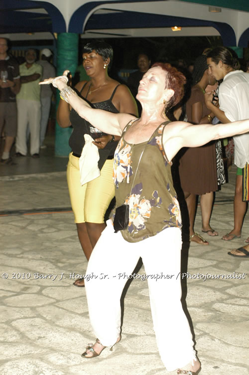 Freddy McGregor - Live In Concert @ Negril Escape Resort and Spa, One Love Drive, West End, Negril, Westmoreland, Jamaica W.I. - Photographs by Net2Market.com - Barry J. Hough Sr, Photographer/Photojournalist - Negril Travel Guide, Negril Jamaica WI - http://www.negriltravelguide.com - info@negriltravelguide.com...!