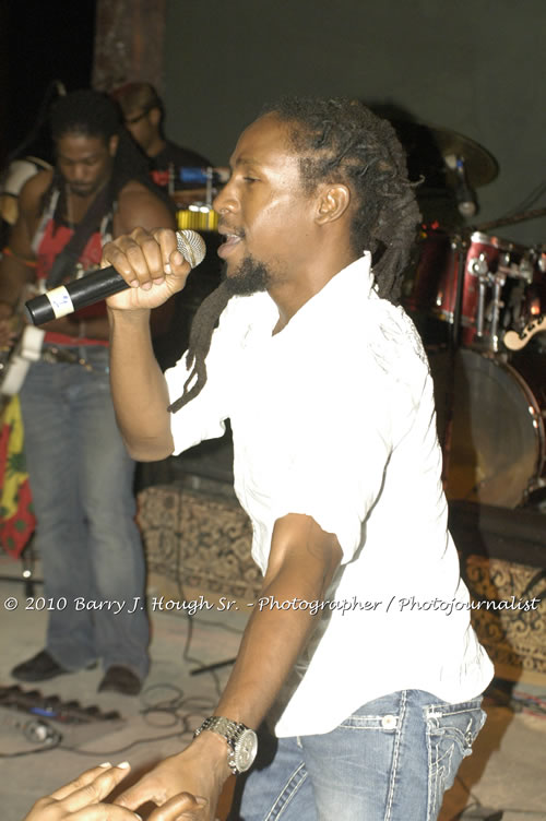 JAH Cure - Live In Concert @ Negril Escape Resort and Spa, December 15, 2009, One Love Drive, West End, Negril, Westmoreland, Jamaica W.I. - Photographs by Net2Market.com - Barry J. Hough Sr, Photographer/Photojournalist - Negril Travel Guide, Negril Jamaica WI - http://www.negriltravelguide.com - info@negriltravelguide.com...!