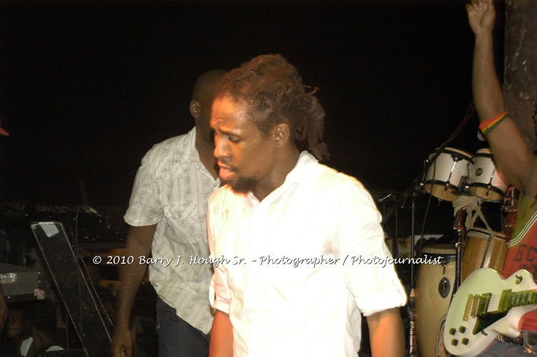 JAH Cure - Live In Concert @ Negril Escape Resort and Spa, December 15, 2009, One Love Drive, West End, Negril, Westmoreland, Jamaica W.I. - Photographs by Net2Market.com - Barry J. Hough Sr, Photographer/Photojournalist - Negril Travel Guide, Negril Jamaica WI - http://www.negriltravelguide.com - info@negriltravelguide.com...!