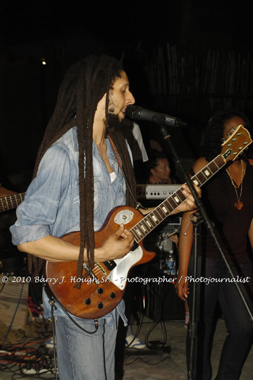 Julian Marley - Grammy Nominee & Son of the Legend Bob Marley - Live in Concert - Also featuring Ras Noble, Power Drill, Iron Head, & Robin Banks - Backing Band Roots Warrior, plus DJ Gemini @ One Love Reggae Concerts Series 09/10 @ Negril Escape Resort & Spa, February 2, 2010, One Love Drive, West End, Negril, Westmoreland, Jamaica W.I. - Photographs by Net2Market.com - Barry J. Hough Sr, Photographer/Photojournalist - The Negril Travel Guide - Negril's and Jamaica's Number One Concert Photography Web Site with over 40,000 Jamaican Concert photographs Published -  Negril Travel Guide, Negril Jamaica WI - http://www.negriltravelguide.com - info@negriltravelguide.com...!