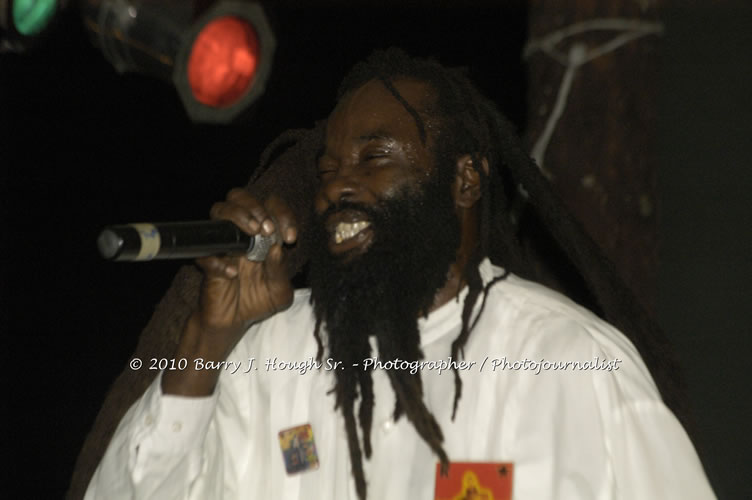 Marcia Griffiths & Edge Michael - Live In Concert - One Love Reggae Concert Series 09/10 @ Negril Escape Resort and Spa, December 29, 2009, One Love Drive, West End, Negril, Westmoreland, Jamaica W.I. - Photographs by Net2Market.com - Barry J. Hough Sr, Photographer/Photojournalist - Negril Travel Guide, Negril Jamaica WI - http://www.negriltravelguide.com - info@negriltravelguide.com...!