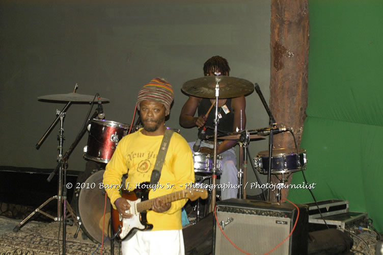 Queen Ifrica - Live In Concert - One Love Reggae Concert Series 09/10 @ Negril Escape Resort and Spa, January 5, 2010, One Love Drive, West End, Negril, Westmoreland, Jamaica W.I. - Photographs by Net2Market.com - Barry J. Hough Sr, Photographer/Photojournalist - Negril Travel Guide, Negril Jamaica WI - http://www.negriltravelguide.com - info@negriltravelguide.com...!