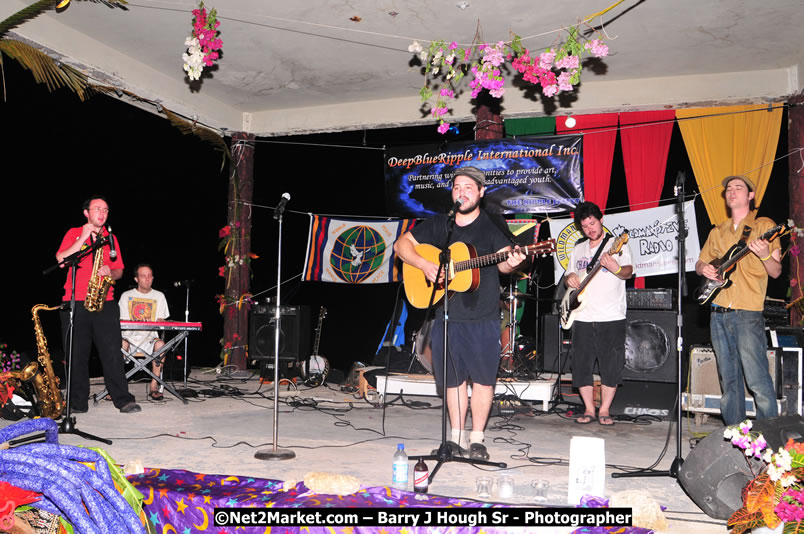 Chinese New Year @ The Sunset Show at Negril Escape - Tuesday, January 27, 2009 - Live Reggae Music at Negril Escape - Tuesday Nights 6:00PM to 10:00 PM - Photographs by Net2Market.com - Barry J. Hough Sr, Photographer/Photojournalist - Negril Travel Guide, Negril Jamaica WI - http://www.negriltravelguide.com - info@negriltravelguide.com...!