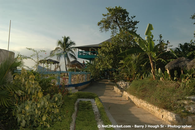 Montego Bay Sangster International Airport, Montego Bay, Jamaica W.I. - Negril Travel Guide, Negril Jamaica WI - http://www.negriltravelguide.com - info@negriltravelguide.com...!