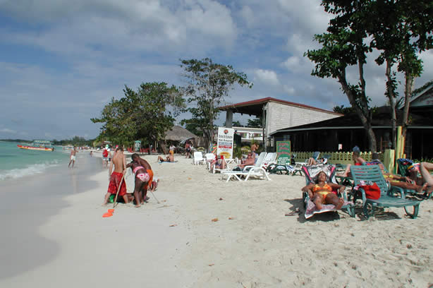 A Photo Walk along Negril's Famous Seven Mile Beach - Negril Travel Guide, Negril Jamaica WI - http://www.negriltravelguide.com - info@negriltravelguide.com...!