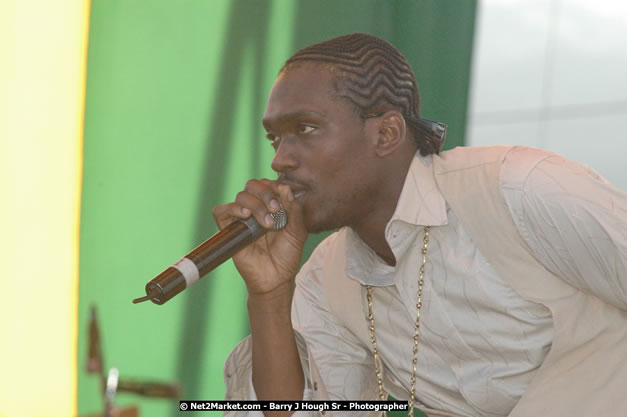 Busy Signal at Tru-Juice Rebel Salute 2008 - The 15th staging of Tru-Juice Rebel Salute, Saturday, January 12, 2008, Port Kaiser Sports Club, St. Elizabeth, Jamaica W.I. - Photographs by Net2Market.com - Barry J. Hough Sr, Photographer - Negril Travel Guide, Negril Jamaica WI - http://www.negriltravelguide.com - info@negriltravelguide.com...!