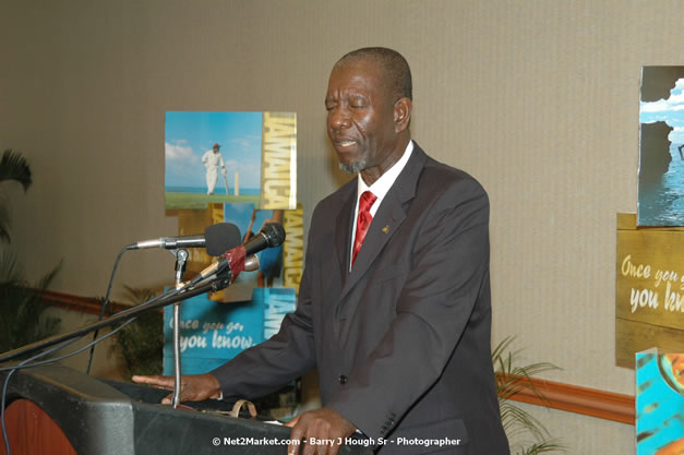 Red Cap Porters Awards - Minister of Tourism, Hon. Edmund Bartlett - Director of Tourism, Basil Smith - Friday, December 14, 2007 - Holiday Inn Sunspree, Montego Bay, Jamaica W.I. - Photographs by Net2Market.com - Barry J. Hough Sr, Photographer - Negril Travel Guide, Negril Jamaica WI - http://www.negriltravelguide.com - info@negriltravelguide.com...!