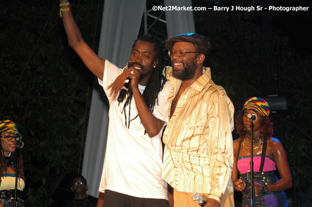 Beeniw Man & Barbee  - Red Stripe Reggae Sumfest 2007 - Zenith - Saturday, July 21, 2007 - Catherine Hall, Montego Bay, St James, Jamaica W.I. - Negril Travel Guide, Negril Jamaica WI - http://www.negriltravelguide.com - info@negriltravelguide.com...!