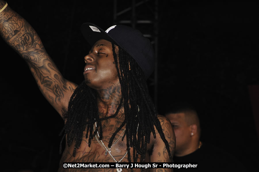 Lil Wayne @ Red Stripe Reggae Sumfest 2008 International Night 2, Catherine Hall, Montego Bay - Saturday, July 19, 2008 - Reggae Sumfest 2008 July 13 - July 19, 2008 - Photographs by Net2Market.com - Barry J. Hough Sr. Photojournalist/Photograper - Photographs taken with a Nikon D300 - Negril Travel Guide, Negril Jamaica WI - http://www.negriltravelguide.com - info@negriltravelguide.com...!