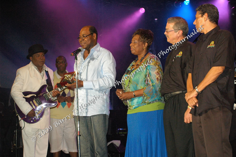  Michael Jackson - A Lifetime Achievement Award was presented to Michael Jackson and received by Tito Jackson @ Reggae Sumfest 2009 - International Night 2 - Reggae Sumfest 2009,Catherine Hall, Montego Bay, St. James, Jamaica W.I. - Saturday, July 25, 2009 - Reggae Sumfest 2009, July 19 - 25, 2009 - Photographs by Net2Market.com - Barry J. Hough Sr. Photojournalist/Photograper - Photographs taken with a Nikon D70, D100, or D300 - Negril Travel Guide, Negril Jamaica WI - http://www.negriltravelguide.com - info@negriltravelguide.com...!