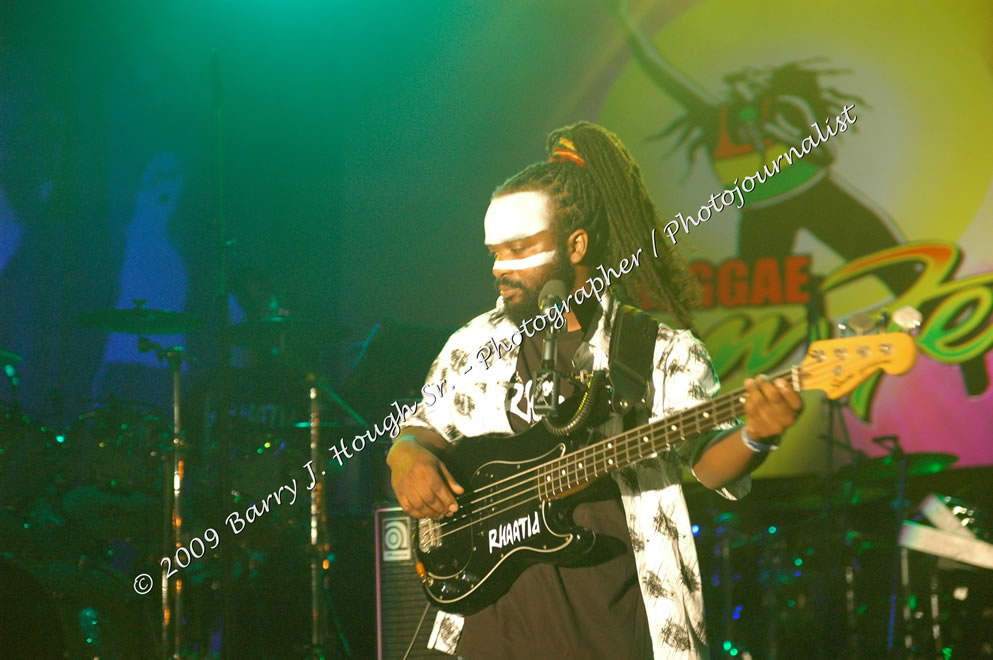 Rhaatid @ Reggae Sumfest 2009 - International Night 2 - Reggae Sumfest 2009,Catherine Hall, Montego Bay, St. James, Jamaica W.I. - Saturday, July 25, 2009 - Reggae Sumfest 2009, July 19 - 25, 2009 - Photographs by Net2Market.com - Barry J. Hough Sr. Photojournalist/Photograper - Photographs taken with a Nikon D70, D100, or D300 - Negril Travel Guide, Negril Jamaica WI - http://www.negriltravelguide.com - info@negriltravelguide.com...!