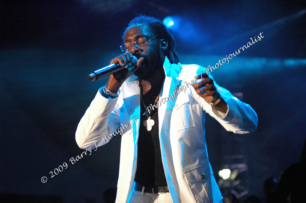 Tarrus Riley @ Reggae Sumfest 2009 - International Night 2 - Reggae Sumfest 2009,Catherine Hall, Montego Bay, St. James, Jamaica W.I. - Saturday, July 25, 2009 - Reggae Sumfest 2009, July 19 - 25, 2009 - Photographs by Net2Market.com - Barry J. Hough Sr. Photojournalist/Photograper - Photographs taken with a Nikon D70, D100, or D300 - Negril Travel Guide, Negril Jamaica WI - http://www.negriltravelguide.com - info@negriltravelguide.com...!