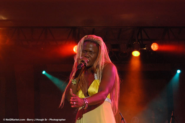 Lady Saw - Ignition - The Internation Fire Blazes - Friday, July 21, 2006 - Montego Bay, Jamaica - Negril Travel Guide, Negril Jamaica WI - http://www.negriltravelguide.com - info@negriltravelguide.com...!