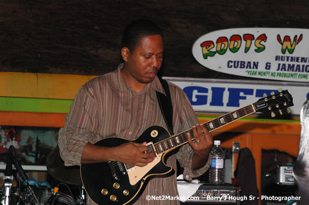 Tarrus Riley, Jimmy Riley, and Dwayne Stephensen - Money Cologne Promotions in association with "British Link Up" presents Summer Jam featuring She's Royal Tarrus Riley & Jimmy Riley - Plus Ras Slick, Sham Dawg, and Whiskey Bagio @ Roots Bamboo, Norman Manley Boulevard, Negril, Jamaica W.I. - Backed up Dean Fraser & The Hurricanne Band - MC Barry G and Rev. BB - July 25, 2007 - Negril Travel Guide.com, Negril Jamaica WI - http://www.negriltravelguide.com - info@negriltravelguide.com...!