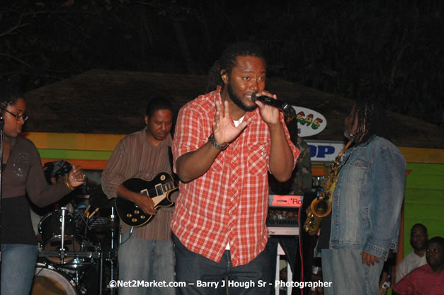 Tarrus Riley, Jimmy Riley, and Dwayne Stephensen - Money Cologne Promotions in association with "British Link Up" presents Summer Jam featuring She's Royal Tarrus Riley & Jimmy Riley - Plus Ras Slick, Sham Dawg, and Whiskey Bagio @ Roots Bamboo, Norman Manley Boulevard, Negril, Jamaica W.I. - Backed up Dean Fraser & The Hurricanne Band - MC Barry G and Rev. BB - July 25, 2007 - Negril Travel Guide.com, Negril Jamaica WI - http://www.negriltravelguide.com - info@negriltravelguide.com...!