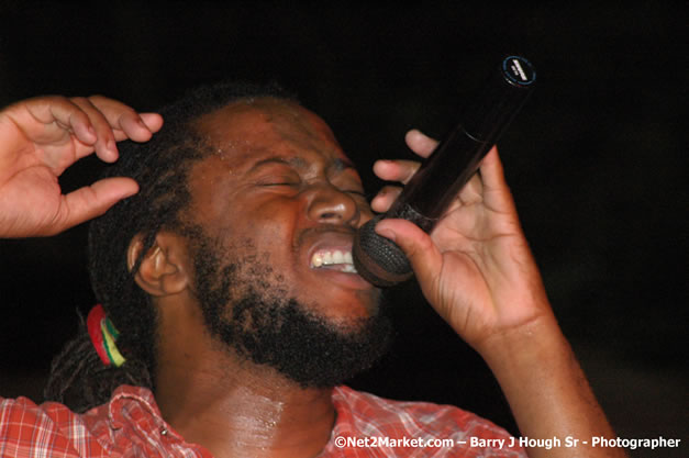 Tarrus Riley, Jimmy Riley, and Dwayne Stephensen - Money Cologne Promotions in association with "British Link Up" presents Summer Jam featuring She's Royal Tarrus Riley & Jimmy Riley - Plus Ras Slick, Sham Dawg, and Whiskey Bagio @ Roots Bamboo, Norman Manley Boulevard, Negril, Jamaica W.I. - Backed up Dean Fraser & The Hurricanne Band - MC Barry G and Rev. BB - July 25, 2007 - Negril Travel Guide.com, Negril Jamaica WI - http://www.negriltravelguide.com - info@negriltravelguide.com...!