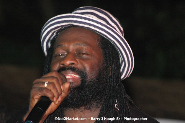 Tarrus Riley, Jimmy Riley, and Dwayne Stephensen - Money Cologne Promotions in association with "British Link Up" presents Summer Jam featuring She's Royal Tarrus Riley & Jimmy Riley - Plus Ras Slick, Sham Dawg, and Whiskey Bagio @ Roots Bamboo, Norman Manley Boulevard, Negril, Jamaica W.I. - Backed up Dean Fraser & The Hurricanne Band - MC Barry G and Rev. BB - July 25, 2007 - Negril Travel Guide.com, Negril Jamaica WI - http://www.negriltravelguide.com - info@negriltravelguide.com...!