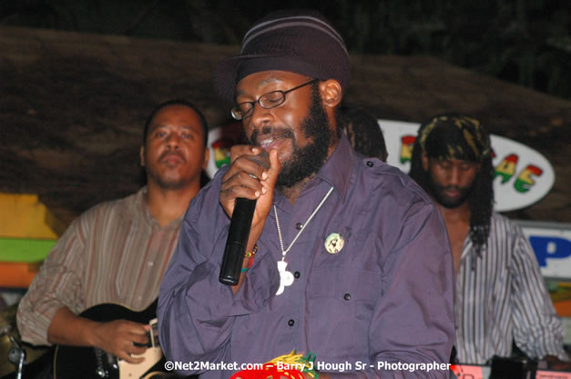 Tarrus Riley, Jimmy Riley, and Dwayne Stephensen - Money Cologne Promotions in association with "British Link Up" presents Summer Jam featuring She's Royal Tarrus Riley & Jimmy Riley - Plus Ras Slick, Sham Dawg, and Whiskey Bagio @ Roots Bamboo, Norman Manley Boulevard, Negril, Jamaica W.I. - Backed up Dean Fraser & The Hurricanne Band - MC Barry G and Rev. BB - July 25, 2007 - Negril Travel Guide.com, Negril Jamaica WI - http://www.negriltravelguide.com - info@negriltravelguide.com...!